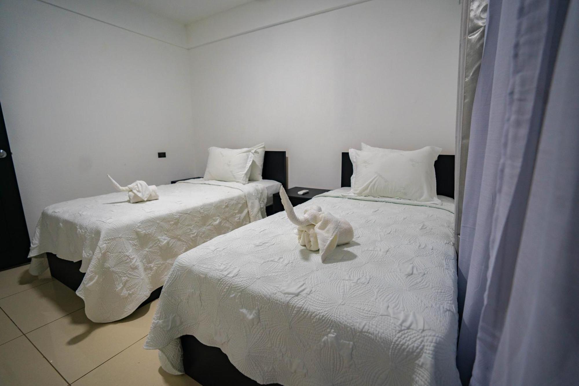 Apartamentos La Casona La Fortuna Bagian luar foto