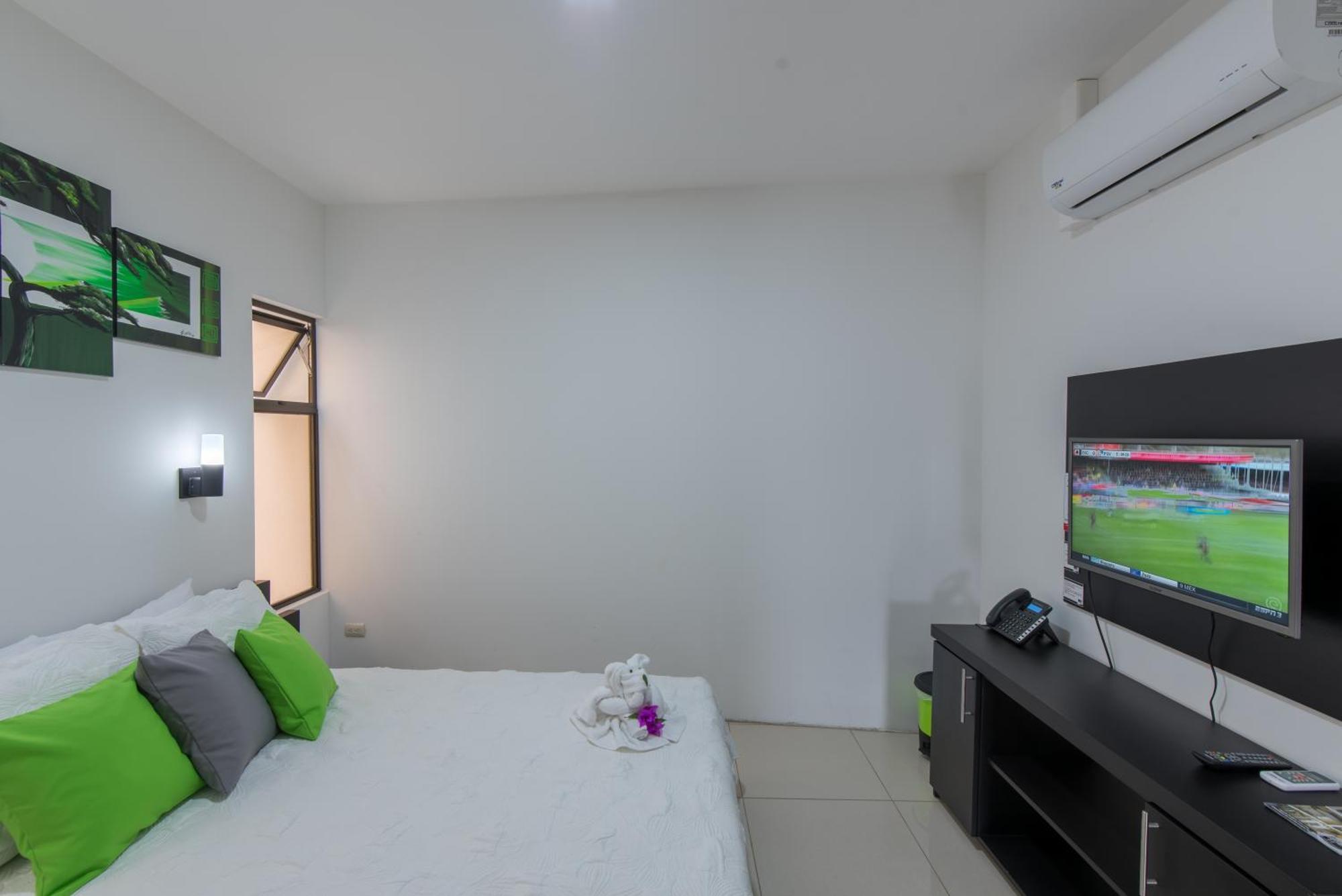 Apartamentos La Casona La Fortuna Bagian luar foto