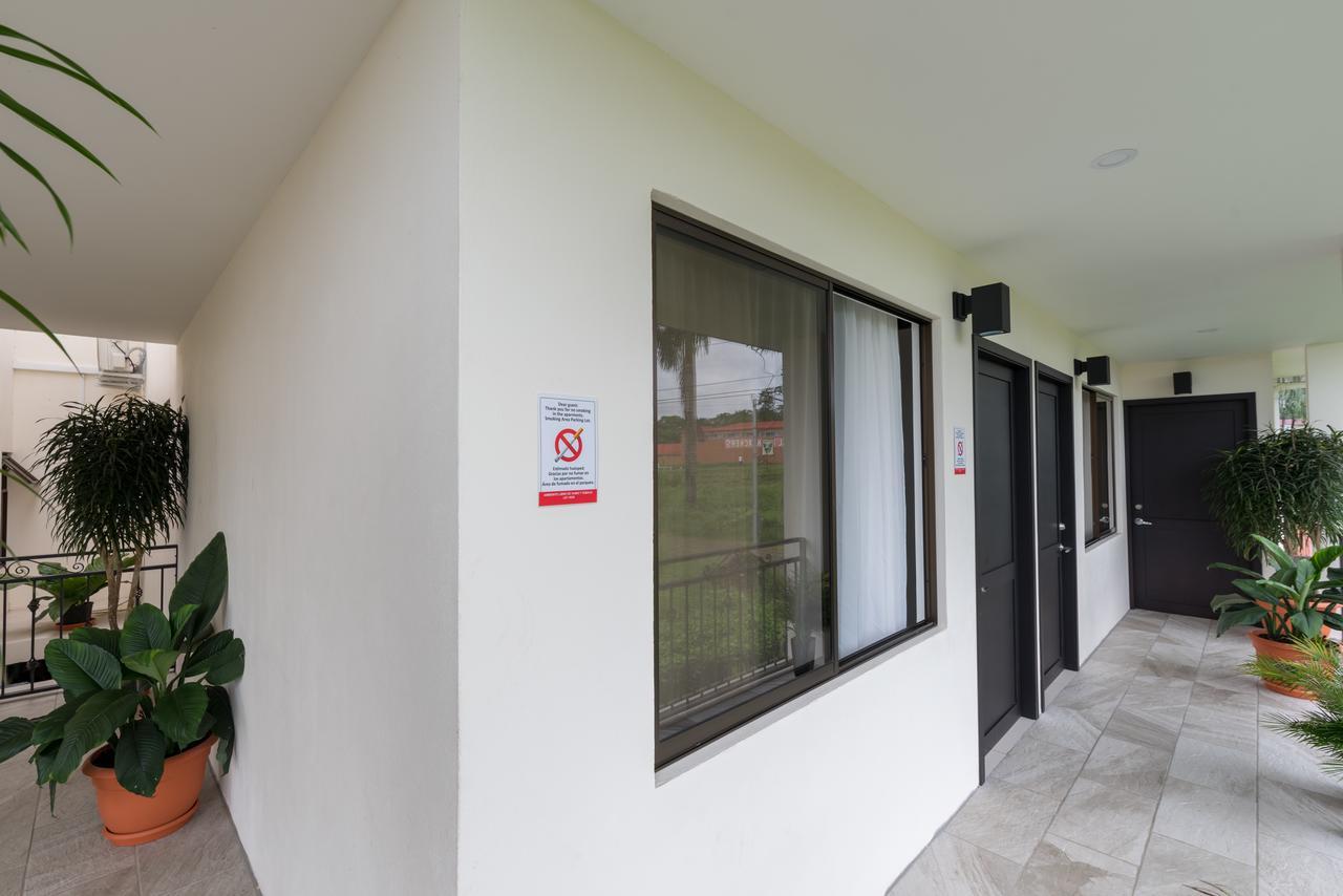 Apartamentos La Casona La Fortuna Bagian luar foto