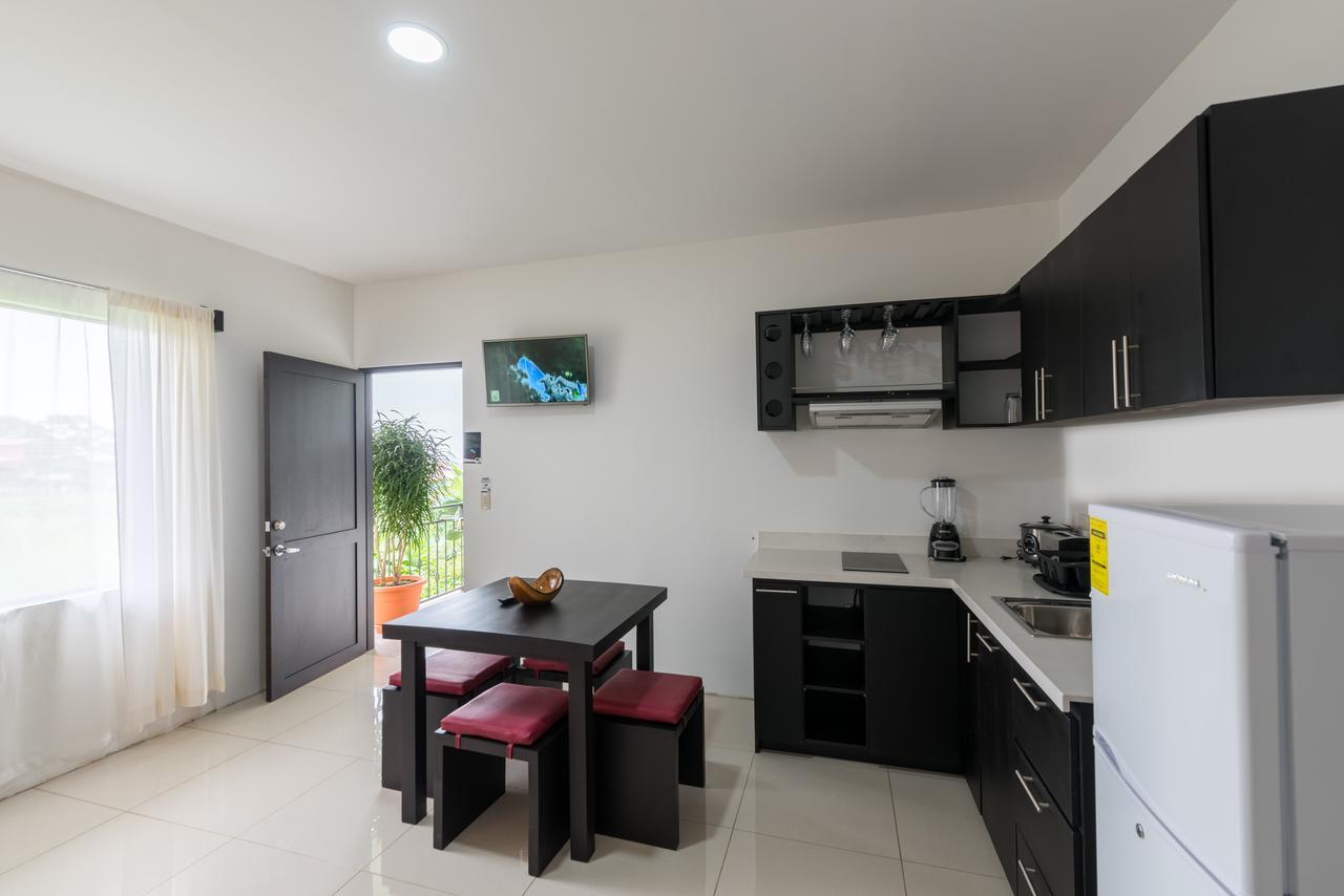Apartamentos La Casona La Fortuna Bagian luar foto